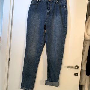 **NWOT** High Waisted Loose-fit Jeans